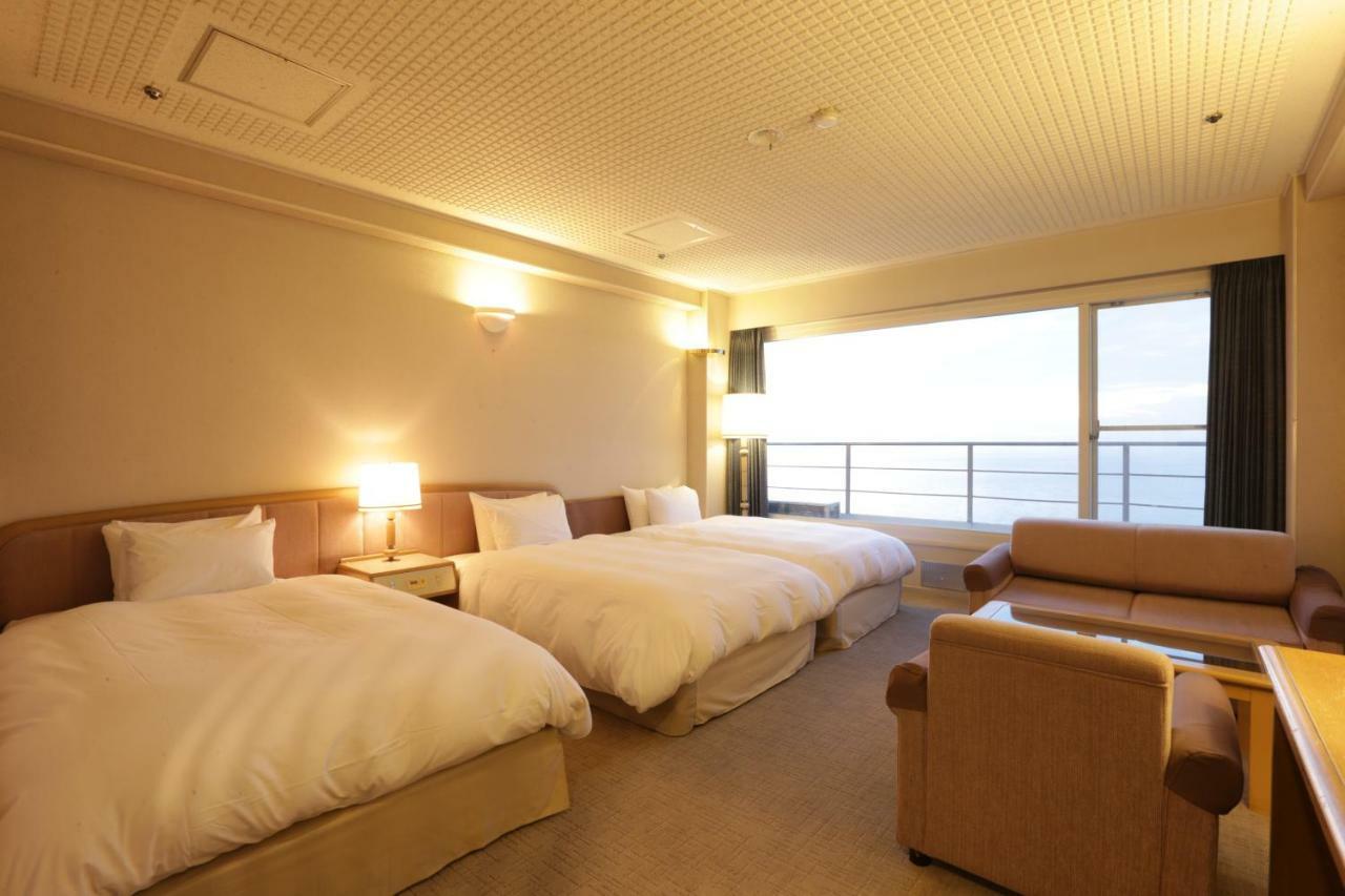 Shirahama Key Terrace Hotel Seamore Esterno foto